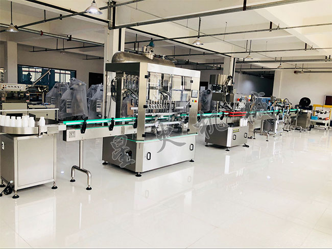 瓶裝辣椒油全自動灌裝機 一機多用 非標(biāo)定制