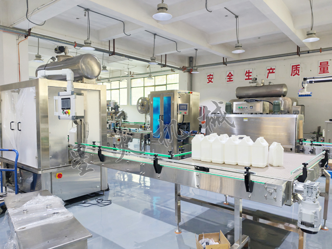 四川灌裝機廠家實拍